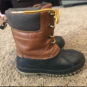 GapKids Snow Boots